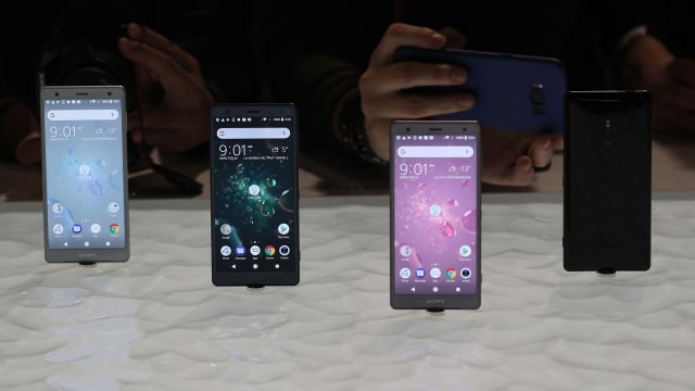 Ponsel Sony Xperia XZ2. (Foto: Sergio Perez/Reuters)