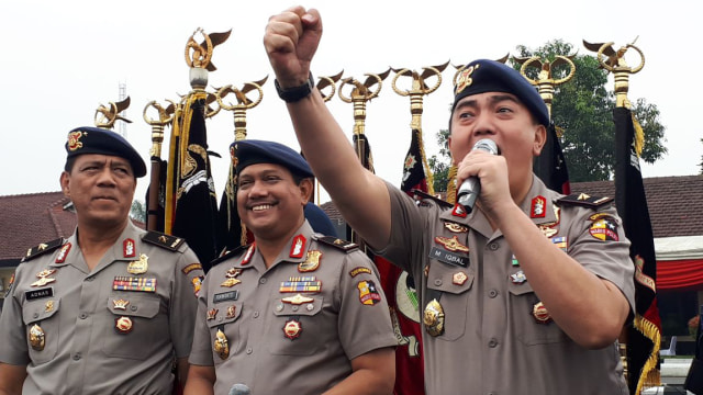 Divisi Humas Polri jadi Warga Kehormatan Brimob (Foto: dok Humas polri)