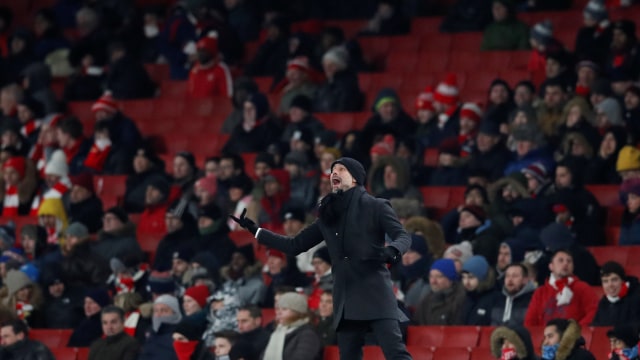 Guardiola dalam laga vs Arsenal. (Foto: REUTERS/David Klein )