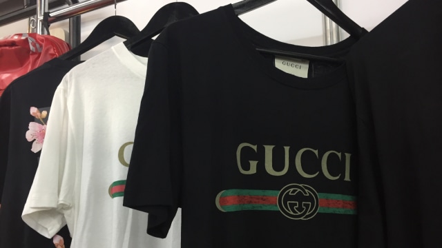 T-shirt gucci (Foto: Ratmia Dewi/kumparan)