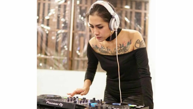 Female DJ Winda, Totalitas Seorang Mantan Model  