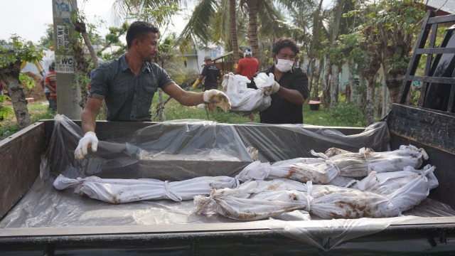 Bongkar Kuburan Massal Tsunami Aceh (Foto: Zuhri Noviandi/kumparan)