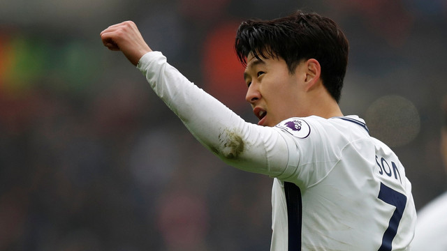 Son merayakan gol (Foto: Reuters / Eddie Keogh)