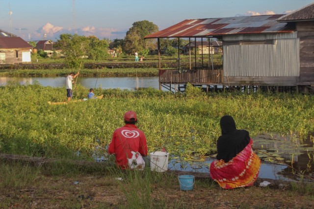Foto: Asyiknya Maunjun Warga Banjar (2)