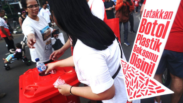 Coca Cola Plastic Reborn di CFD Fx Sudirman (Foto: Jamal Ramadhan/kumparan)