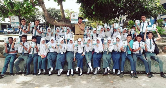 Cerita Guru - Membangun E-learning dan Menuai Prestasi  (1)