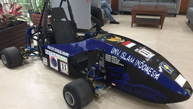 Mobil listrik buatan mahasiswa UII Yogyakarta (Foto: Ema Fitriyani/kumparan)