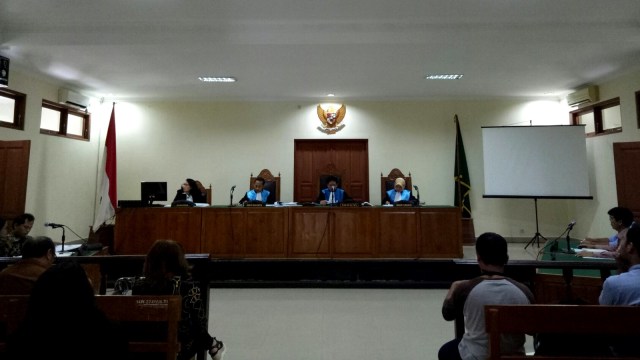 Sidang pembacaan gugatan warga di Bali. (Foto: Cisilia Agustina Siahaan/kumparan)