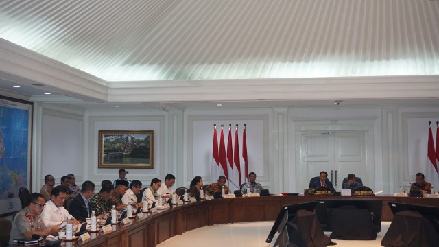 Jokowi di ratas soal penataan tenaga kerja asing (Foto: Yudhistira Amran Saleh/kumparan)