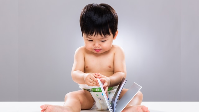 Membaca untuk bayi (Foto: Thinkstock)