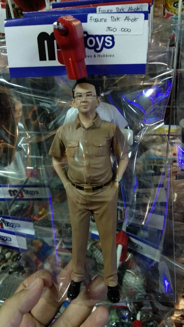 Mainan Ahok dijual (Foto: Adhi/kumparan)