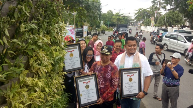 Taman Vertikal Kota Banjarmasin Dapat Rekor MURI 