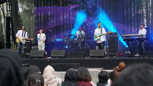 Penampilan Ten2five di Lalala fest 2018 (Foto: Garin Gustavian/kumparan)