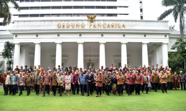 7 Fakta Menarik Menjadi Diplomat