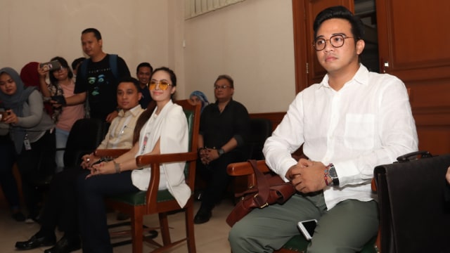 Sidang Roby Geisha dan Cinta Ratu. (Foto: Munady Widjaja)