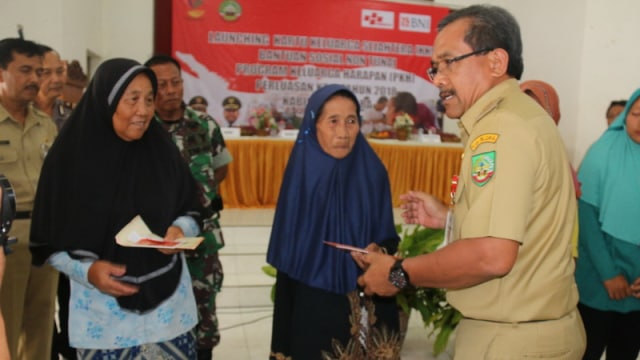 Pemkab Blora Meluncurkan Kartu Keluarga Sejahtera