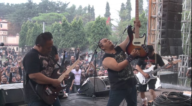 Personel Power Metal Kecewa dengan Panitia Penyelenggara Rock In Brebes