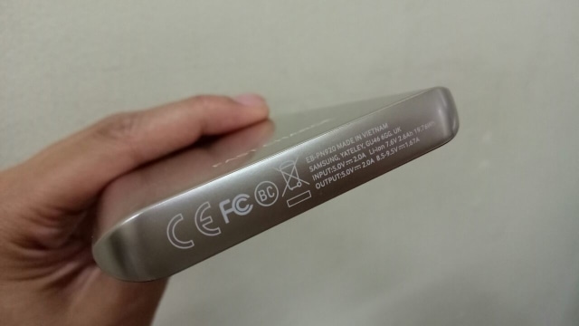 Informasi daya power bank. (Foto: Aditya Panji/kumparan)