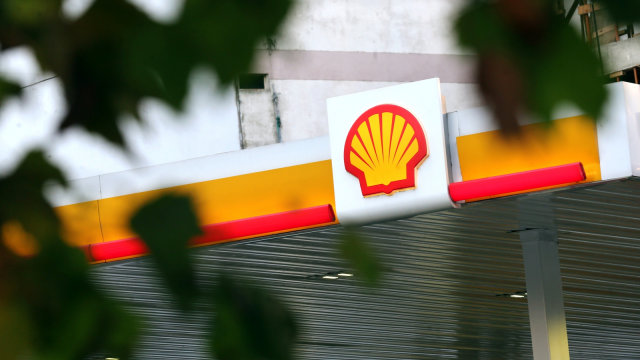 Ilustrasi SPBU Shell. Foto: REUTERS/Marcos Brindicci