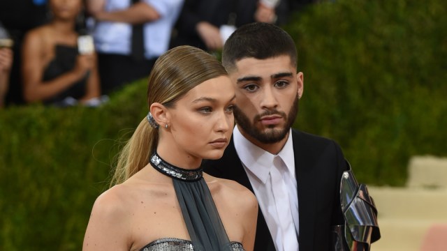 Gigi Hadid dan Zayn Malik. (Foto: AFP/Timothy A. Clary)