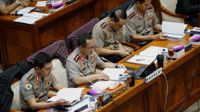 Raker komisi III DPR dan Kapolri. (Foto: Fanny Kusumawardhani/kumparan)
