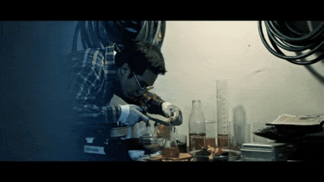 Baim Wong dalam film 'Lily: Bunga Terakhirku' (Foto: dok YouTube 700 Pictures)