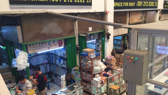 Sentra obat Pasar Pramuka. (Foto: Andreas Ricky Febrian/kumparan)