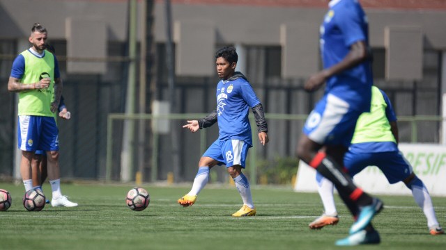 Suasana latihan Persib di Lapangan Progresif (Foto: Dok. Media Persib)