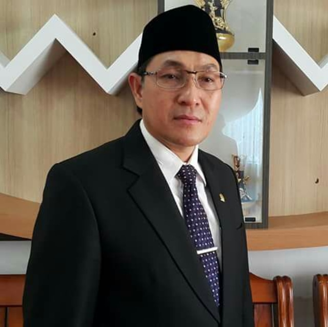 Anggota DPR dari PAN ini Kutuk Keras Larangan Memasuki Aloita Resort Mentawai