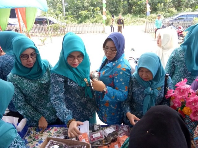 Bernilai Ekonomis, Kotak Tisu Dari Tanaman Petai Cina Kecamatan Nibung Dikembangkan