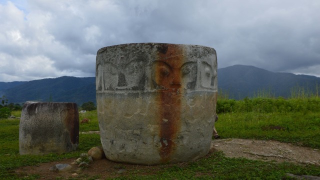 Lore Lindu, 'Monumen' Megalith dari Palu (Foto: Filckr)