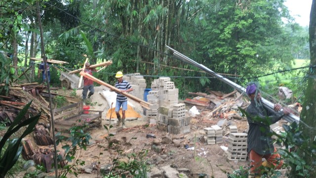 Rumah Aman Surya di Desa Lulut (Foto: Soejono Eben Ezer Saragih/kumparan)