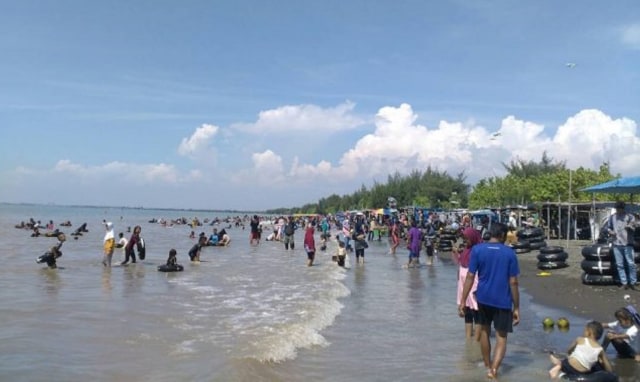 4 Pantai di Tegal dan Brebes yang Cocok untuk Berakhir Pekan (1)