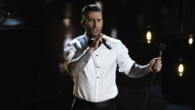Adam Levine (Foto: AFP/ROBYN BECK)