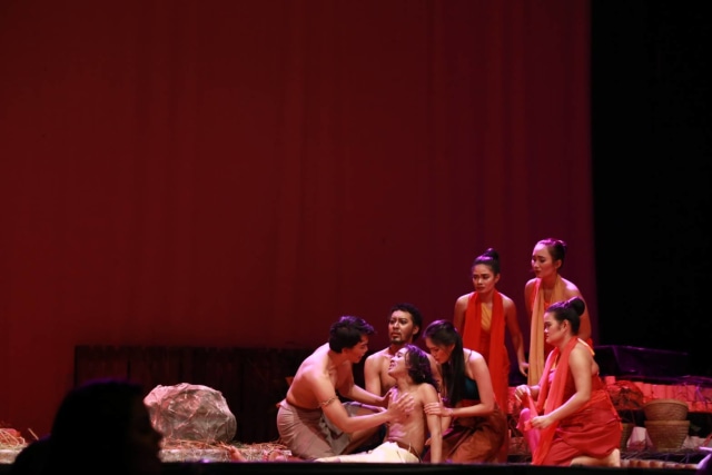 Mahakarya ke-100 Teater Pagupon Berakhir Memuaskan