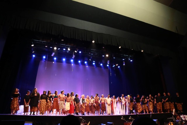 Mahakarya ke-100 Teater Pagupon Berakhir Memuaskan (8)