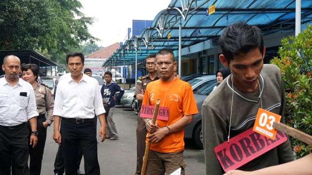 Rekonstruksi kasus pembunuhan Ustaz Prawoto. (Foto: Iqbal Tawakal/kumparan)