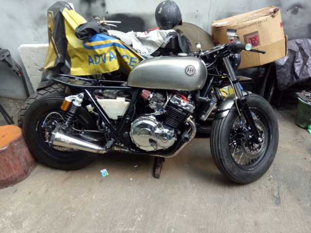 Katros Garage (Foto: Alfons Hartanto/kumparan)