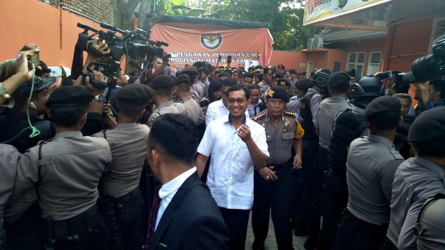Usai diperiksa, JR enggan berkomentar. (Foto: Ade Nurhaliza/kumparan)