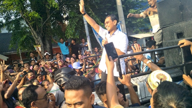 Usai diperiksa, JR enggan berkomentar. (Foto: Ade Nurhaliza/kumparan)