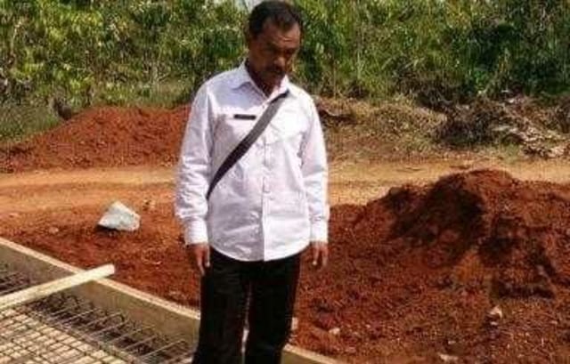 KESERIUSAN SERTA KINERJA KERAS MASYARAKAT DAN KAKON MEMBANGUN PEKON DARI ANGGARAN DANA DESA(DD) 2017 TIDAK SIA-SIA (1)