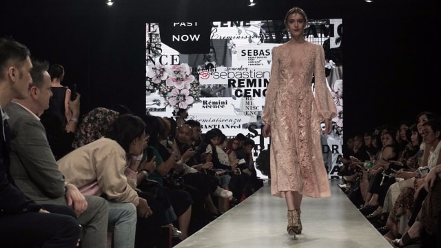 Sebastian Gunawan di Plaza Indonesia ss18. (Foto: Garin Gustavian Irawan/kumparan)