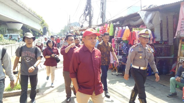 Peninjauan di PKL Jatibaru Tanah Abang  (Foto: Aria Rusta/kumparan)