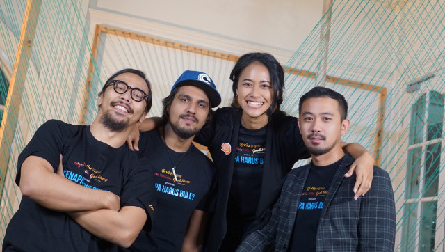 Pemain film Kenapa Harus Bule. (Foto: Puti Cinintya Arie Safitri/kumparan)