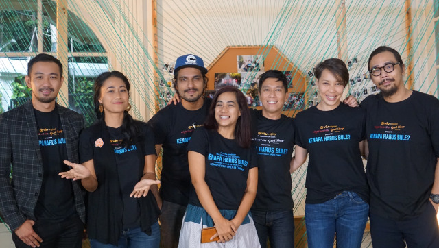 Pemain film Kenapa Harus Bule. (Foto: Puti Cinintya Arie Safitri/kumparan)