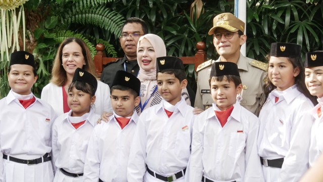 Pembukaan oleh Sandiaga Uno. (Foto: dok. JIS Elementary School)