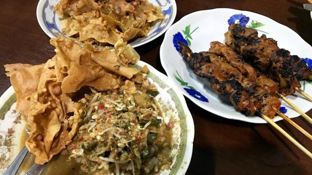 Kuliner malam khas Malang. (Foto: Instagram @davidpriyo)
