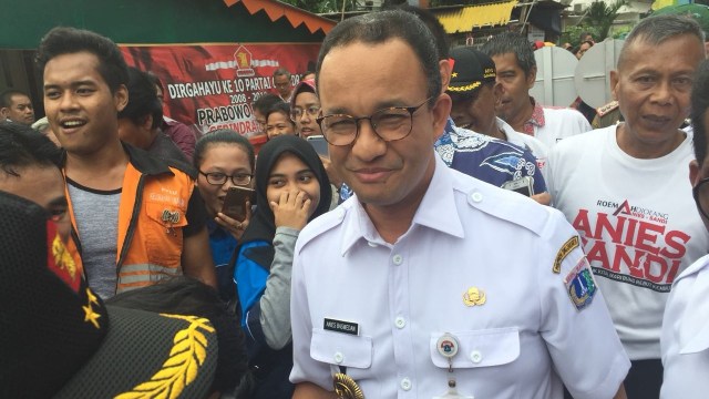Anies meresmikan lima kantor kelurahan Jakbar (Foto: Paulina/kumparan)