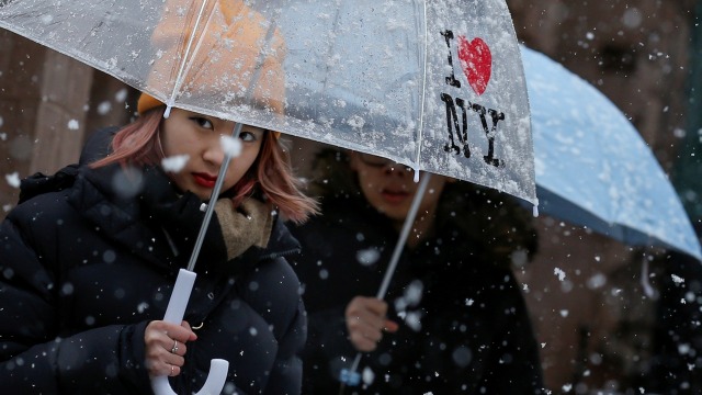 Badai Salju di New York. (Foto: REUTERS/Brendan McDermid)