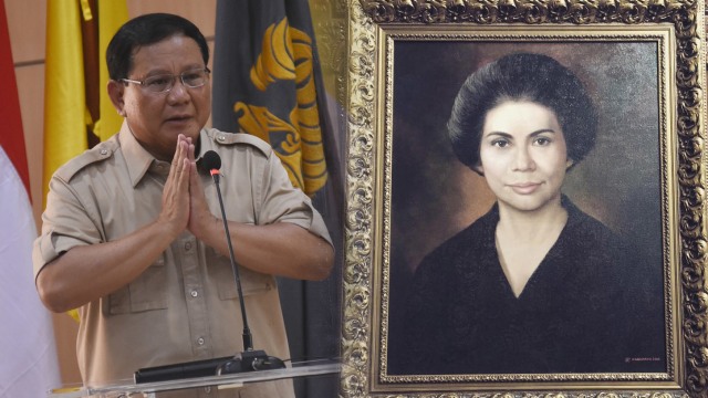 Prabowo dan foto ibunya, Dori Marie Sigar. (Foto: Antara/Indrianto Eko Suwarso dan Instagram/@prabowo)